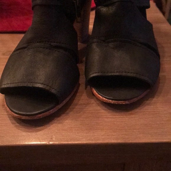 Free people Effie heel sandal. Worn once - Picture 2 of 3